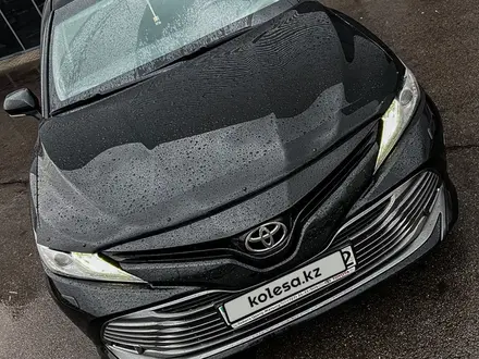 Toyota Camry 2019 года за 17 000 000 тг. в Алматы – фото 5