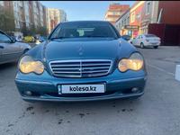 Mercedes-Benz C 180 2002 года за 3 200 000 тг. в Астана