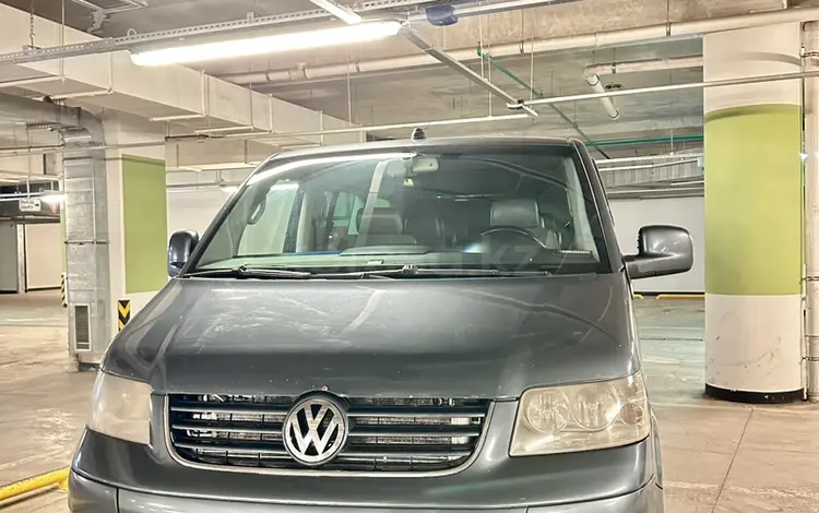 Volkswagen Multivan 2005 годаүшін6 800 000 тг. в Алматы