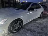 Mercedes-Benz S 500 2006 года за 7 800 000 тг. в Павлодар – фото 2