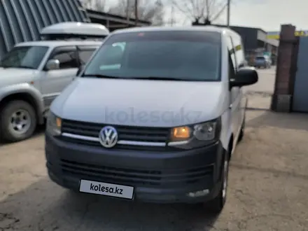 Volkswagen Transporter 2017 года за 13 700 000 тг. в Алматы