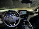 Toyota Camry 2021 года за 17 500 000 тг. в Щучинск – фото 3