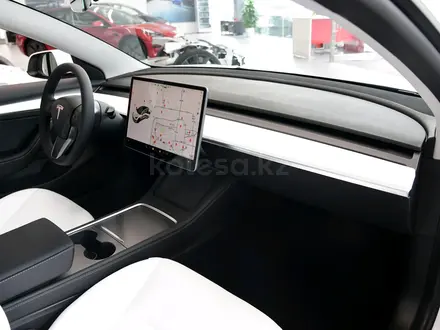 Tesla Model 3 2022 года за 21 800 000 тг. в Алматы – фото 13