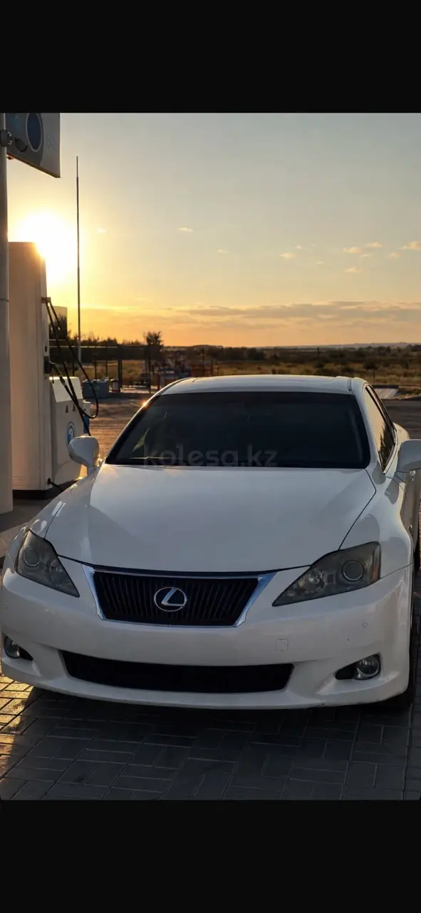 Lexus is-300, 2007
