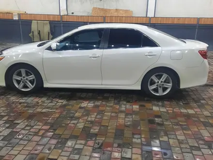 Toyota Camry 2014 года за 8 000 000 тг. в Шымкент – фото 3