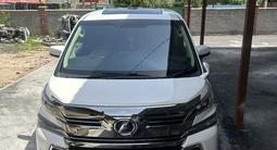 Toyota Alphard 2016 года за 15 000 000 тг. в Алматы