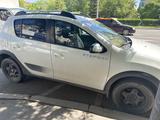 Renault Sandero Stepway 2017 года за 6 000 000 тг. в Астана – фото 2