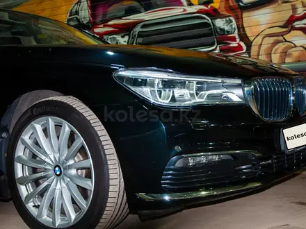 BMW 740 2017 года за 22 500 000 тг. в Астана – фото 2