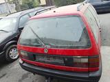 Volkswagen Passat 1991 годаүшін1 500 000 тг. в Шымкент – фото 4