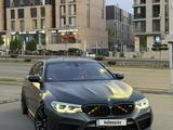 BMW M5 2018 года за 38 000 000 тг. в Алматы – фото 2