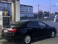 Toyota Camry 2012 года за 7 950 000 тг. в Шымкент – фото 2