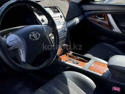 Toyota Camry 2011 года за 7 200 000 тг. в Актау – фото 8