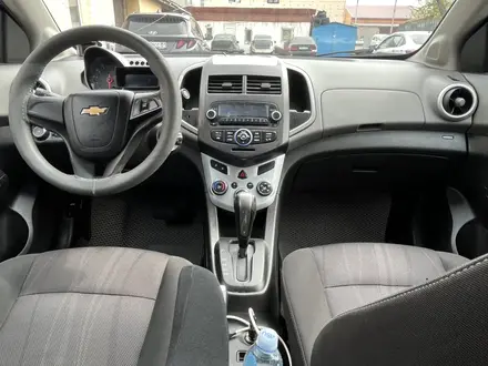 Chevrolet Aveo 2014 года за 3 000 000 тг. в Астана – фото 14
