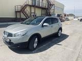 Nissan Qashqai 2011 года за 5 700 000 тг. в Караганда – фото 2