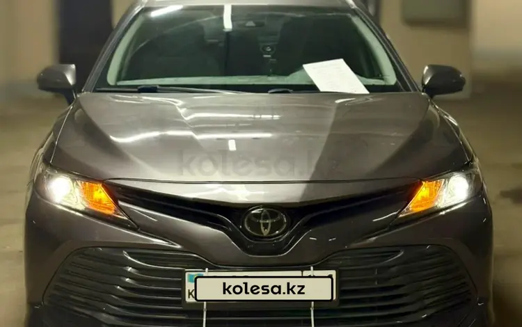 Toyota Camry 2019 года за 11 800 000 тг. в Астана