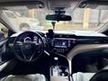 Toyota Camry 2019 года за 11 800 000 тг. в Астана – фото 5
