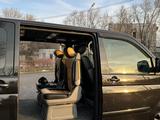 Volkswagen Multivan 2004 года за 7 500 000 тг. в Алматы – фото 5