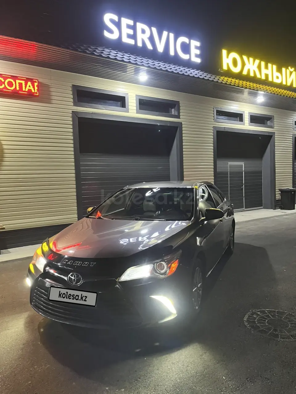 Toyota Camry, 2016