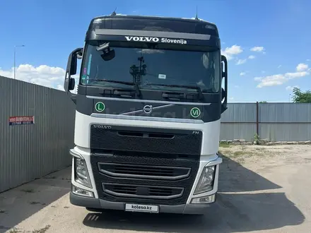 Volvo  FH 500 2015 года за 30 000 000 тг. в Алматы