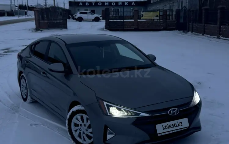 Hyundai Elantra 2018 года за 7 500 000 тг. в Караганда