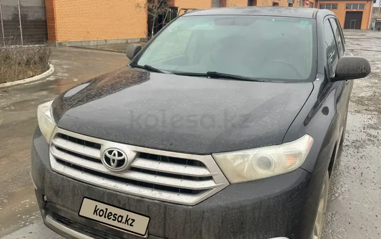 Toyota Highlander 2013 года за 6 000 000 тг. в Атырау