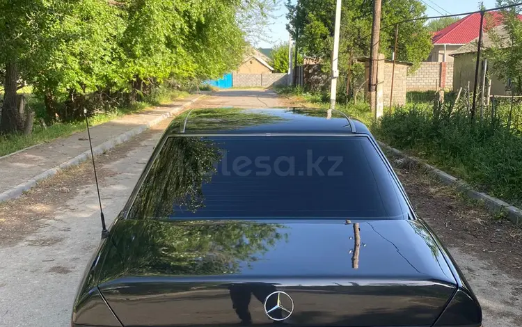 Mercedes-Benz E 220 1992 года за 1 750 000 тг. в Шымкент