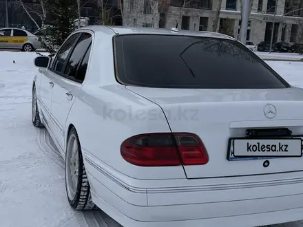 Mercedes-Benz E 500 2000 года за 6 800 000 тг. в Караганда – фото 4