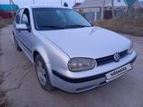 Volkswagen Golf 1999 года за 1 750 000 тг. в Уральск – фото 2