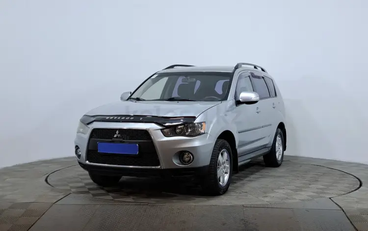 Mitsubishi Outlander 2011 года за 5 350 000 тг. в Астана