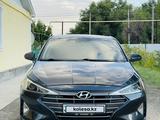 Hyundai Elantra 2020 годаfor8 550 000 тг. в Атырау – фото 2