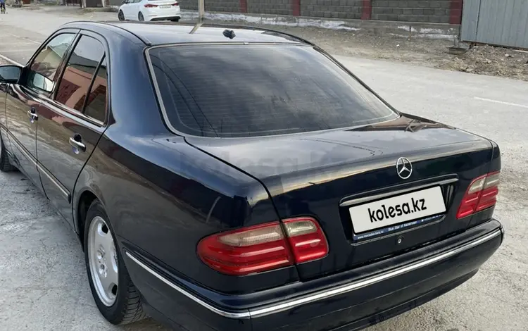 Mercedes-Benz E 200 2000 годаfor2 800 000 тг. в Кызылорда