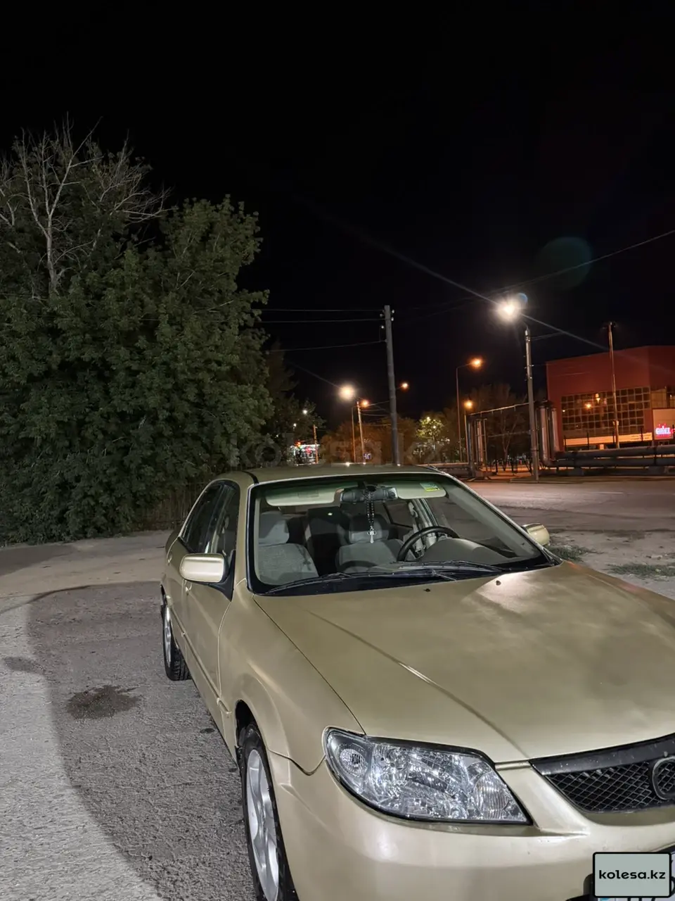Mazda protege, 2001
