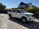 Toyota Hilux 2018 годаfor13 000 000 тг. в Атырау – фото 2