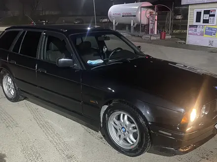 BMW 520 1993 года за 2 300 000 тг. в Алматы – фото 17