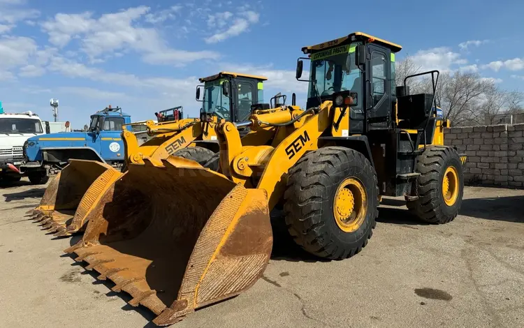 Погрузчик SEM 655D в Усть-Каменогорск