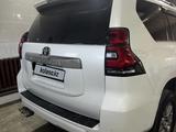 Toyota Land Cruiser Prado 2018 года за 27 500 000 тг. в Семей – фото 3
