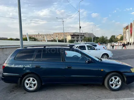 Toyota Carina E 1997 года за 1 700 000 тг. в Шымкент