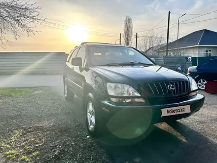 Lexus RX 300 2001 года за 4 900 000 тг. в Алматы – фото 2