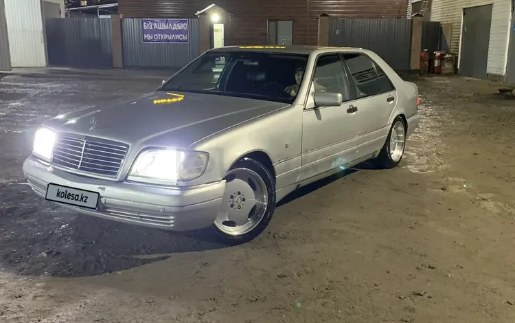 Mercedes-Benz S 500 1997 годаfor5 500 000 тг. в Астана