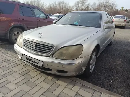 Mercedes-Benz S 320 1999 года за 3 300 000 тг. в Щучинск
