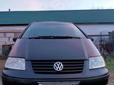 Volkswagen Sharan 2002 года за 3 500 000 тг. в Кокшетау