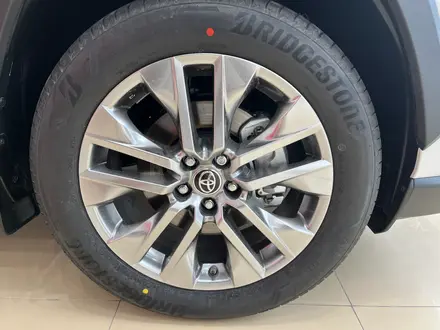 Toyota RAV4 Luxe 2025 года за 24 490 000 тг. в Караганда – фото 11
