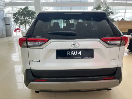 Toyota RAV4 Luxe 2025 года за 24 490 000 тг. в Караганда – фото 6