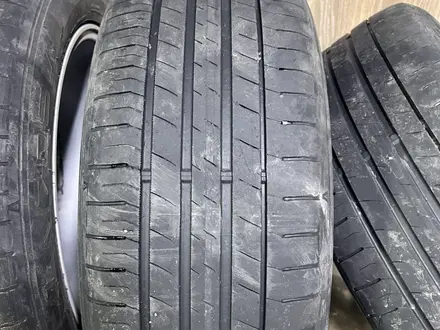 Комплект дисков Toyota с летней резиной Dunlop за 340 000 тг. в Петропавловск – фото 8