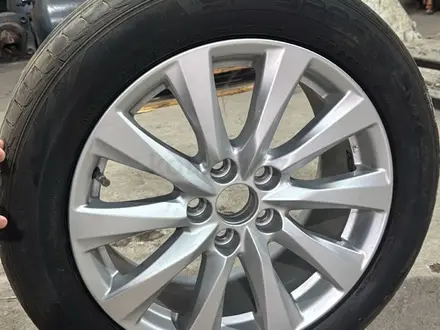 Комплект дисков Toyota с летней резиной Dunlop за 340 000 тг. в Петропавловск