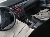 Mercedes-Benz E 230 1996 года за 2 500 000 тг. в Алматы