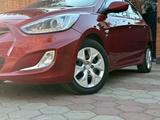 Hyundai Accent 2013 годаfor4 000 000 тг. в Караганда – фото 2