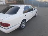 Mercedes-Benz E 280 1997 годаүшін3 700 000 тг. в Жезказган – фото 4