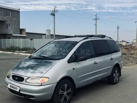 Ford Galaxy 1997 года за 1 600 000 тг. в Атырау – фото 2