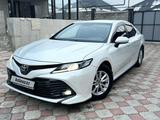 Toyota Camry 2020 года за 14 500 000 тг. в Алматы